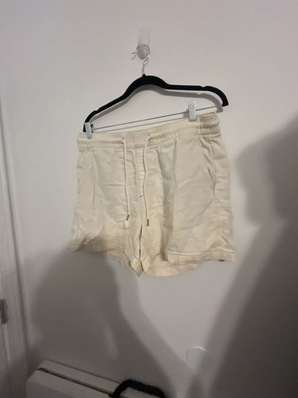 Old Navy Women's Cream Gauze Pull-On Shorts with Drawstring